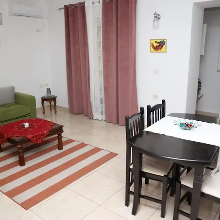 Apartamento Maison De Tirana