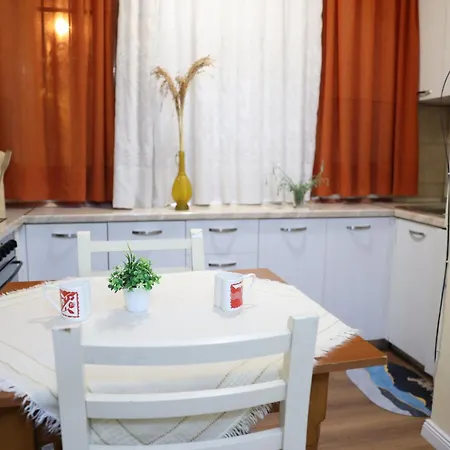 Apartamento Maison De Tirana